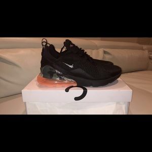 Nike 270’s size 10.5